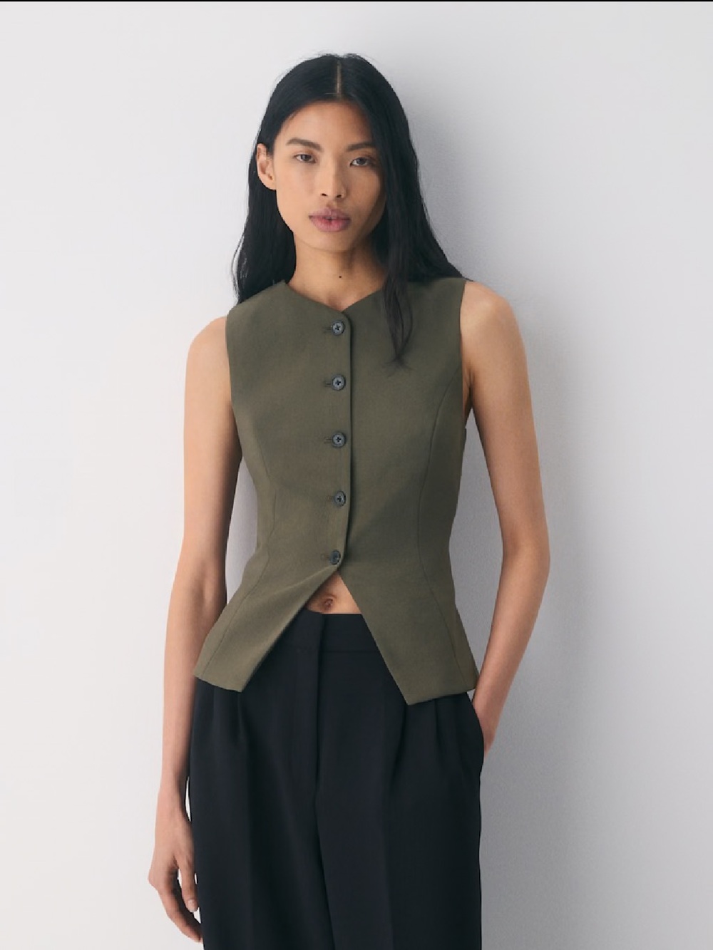 Aritzia Wilfred  Regal Vest - Crepette - Dark Olive